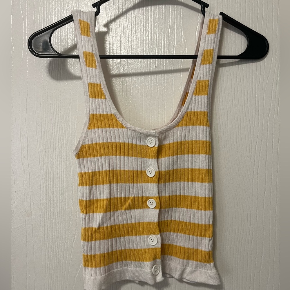 Buttoned down knit tank top size small